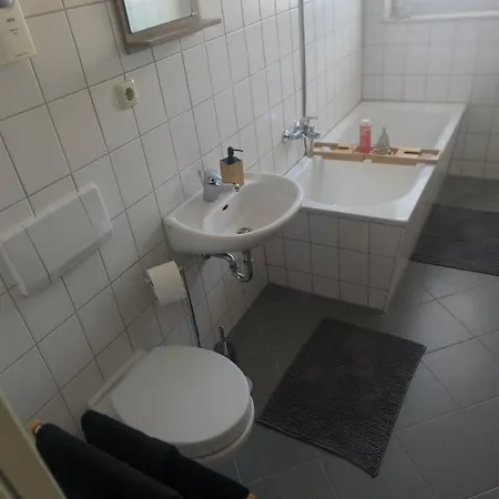 Ruhige Nb Apartment Neubrandenburg